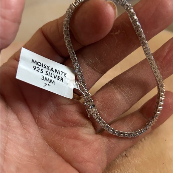 Dazzling Silver Moissanite Bracelet - Picture 2 of 4